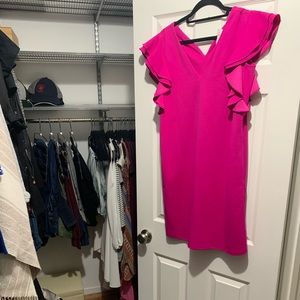 Pink mini dress with the ruffled sleeves